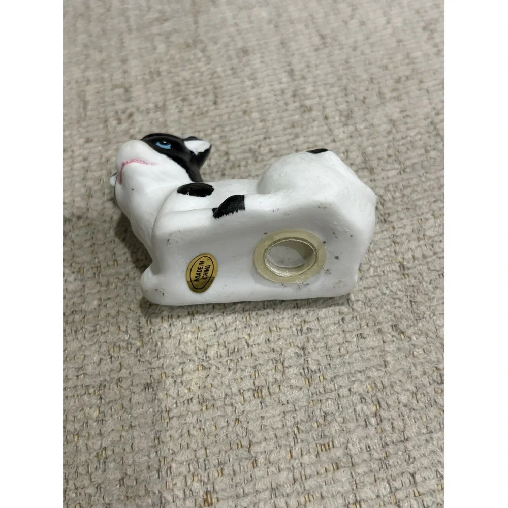 Charming vintage ceramic cow salt‎ and pepper shaker set Holstein-style cows